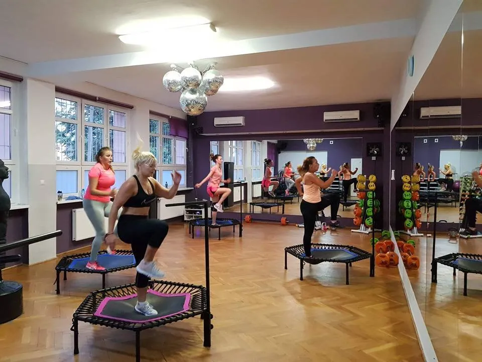 Zajęcia na trampolinach